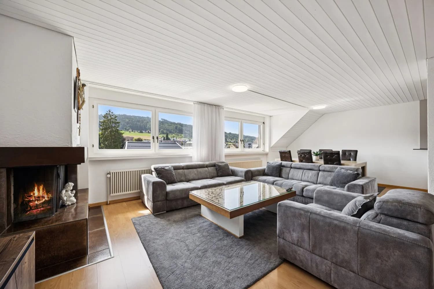 Wohnen wie im Einfamilienhaus: 5.5-Zimmer-Duplexwohnung