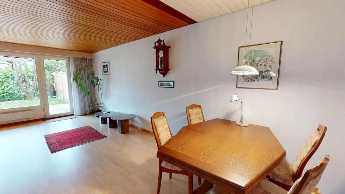 Sonnige Lage nur paar Minuten von der Aare entfernt