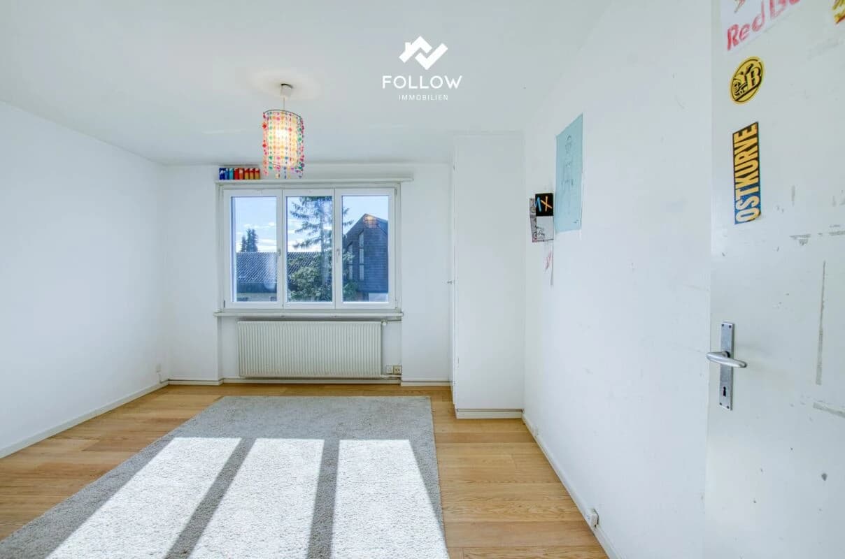 Wohnen mit Weitblick, Zweifamilienhaus an bester Hanglage