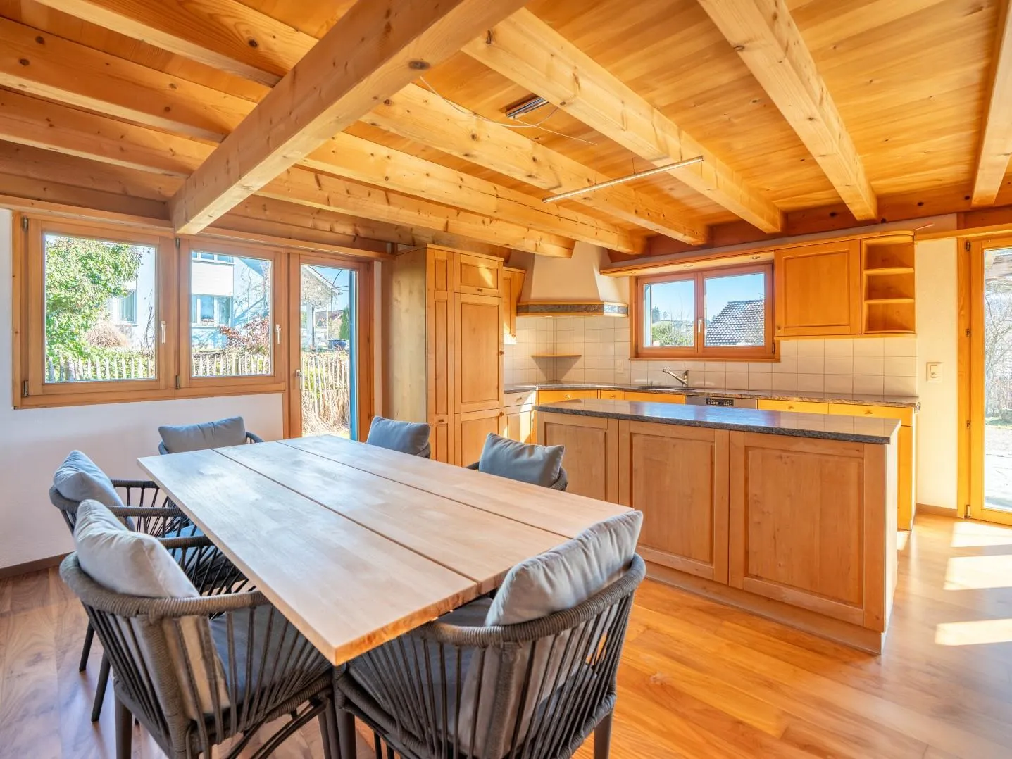 Sonniges Wohnparadies mit grossem Naturgarten