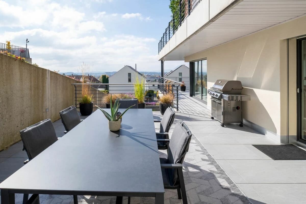 Raum für hohe Ansprüche: Terrassenwohnung im Leisihalden-Quartier