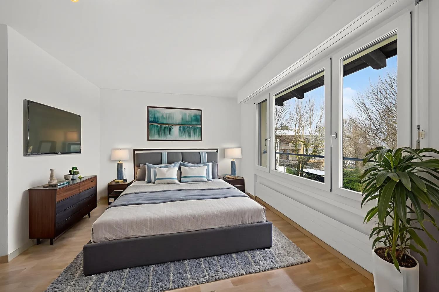 Familienidylle in Reichenburg SZ-ruhig, zentral und mit Bergblick