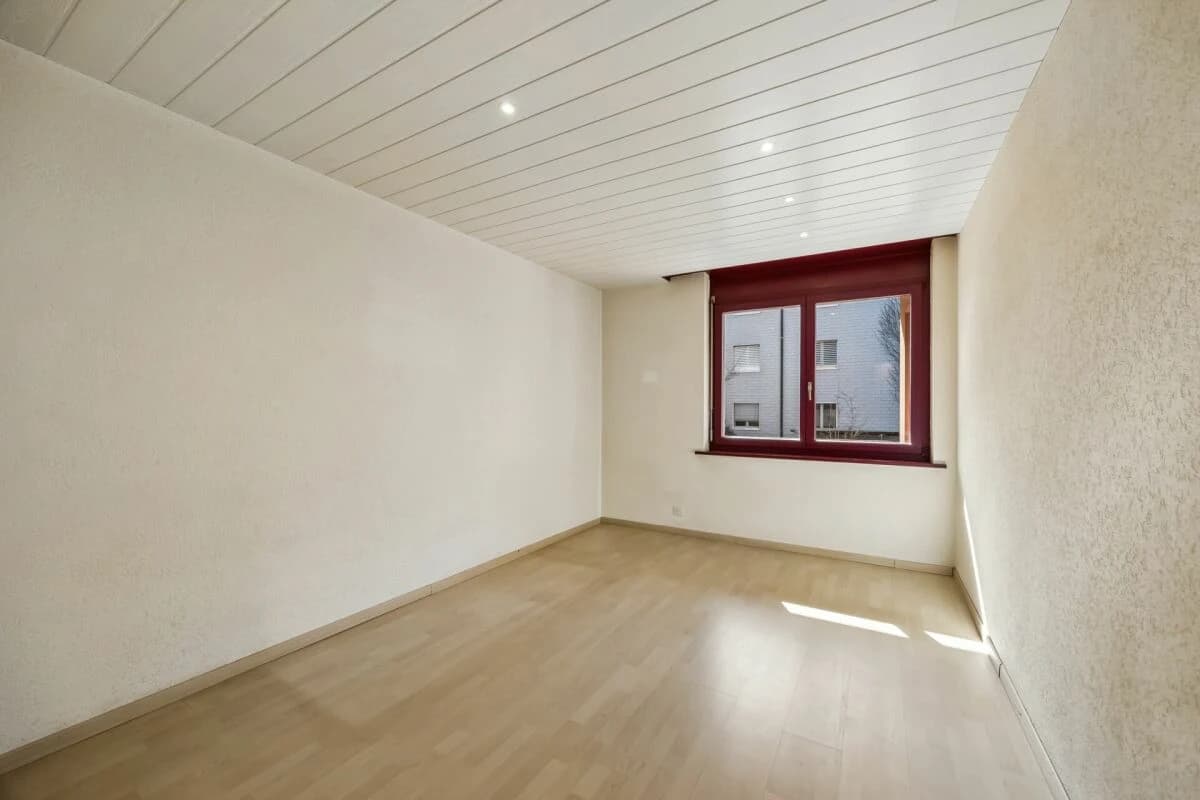 4.5-Zimmer-Wohnung mit Balkon und Cheminée in Seenähe