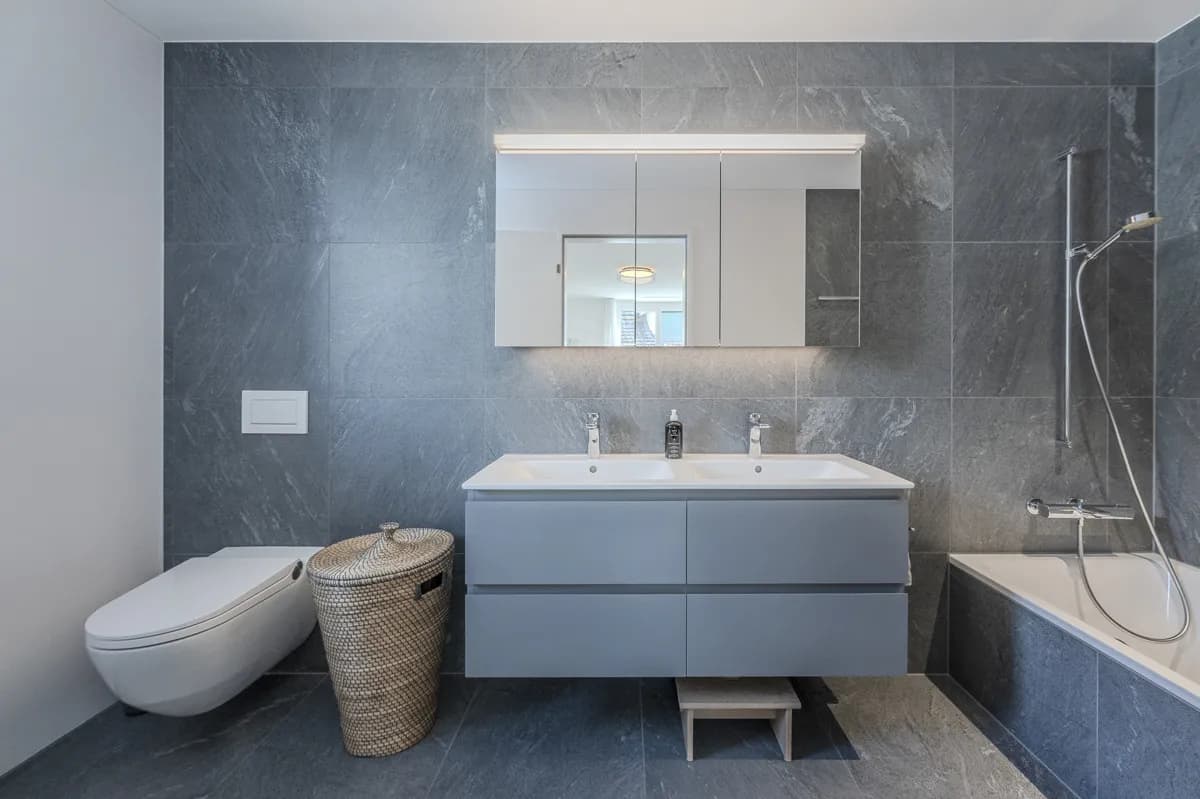 Modernes Wohnen an sonnenverwöhnter Südwesthanglage