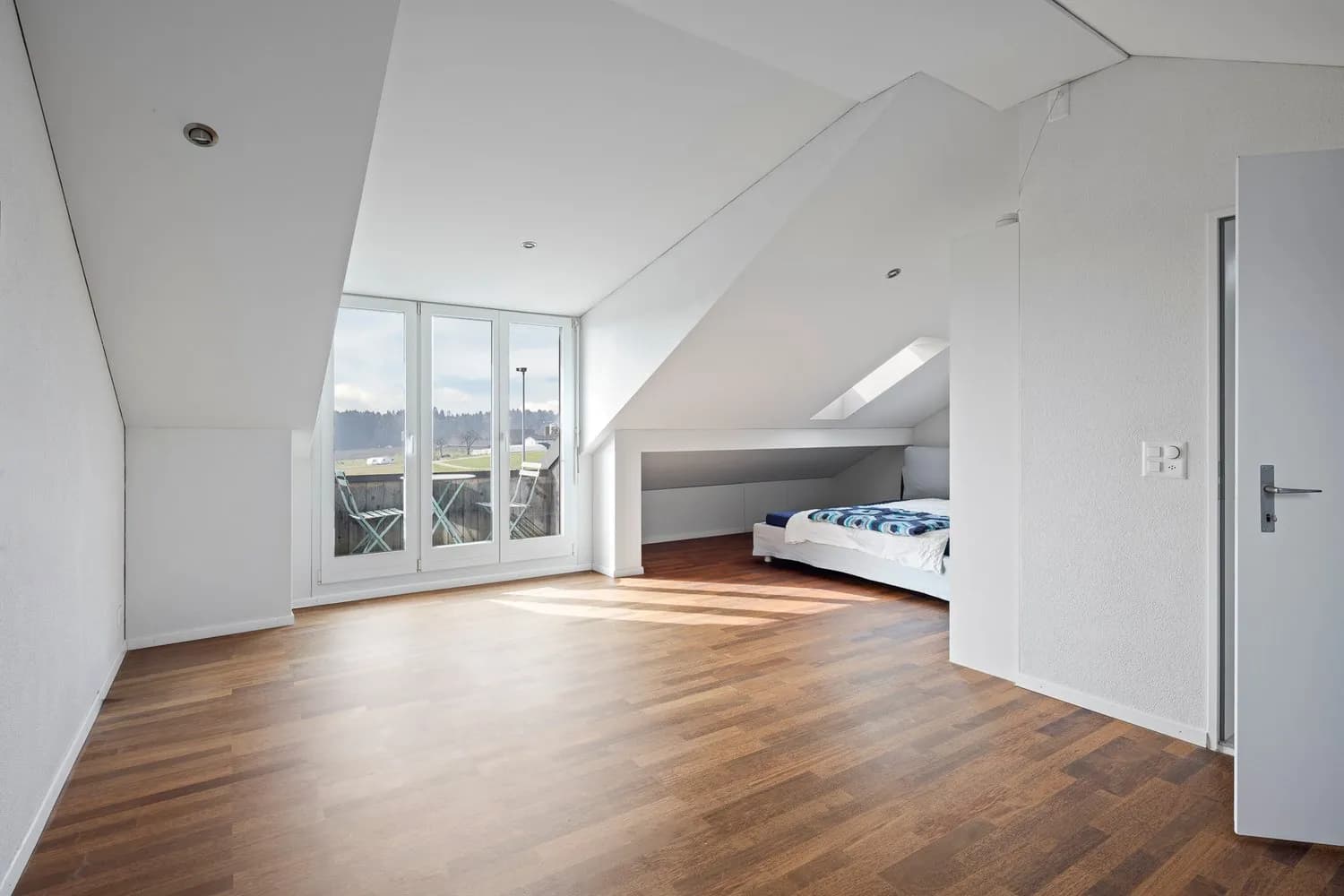 Laufend sanierter Wohntraum mit viel Platz und Weitsicht