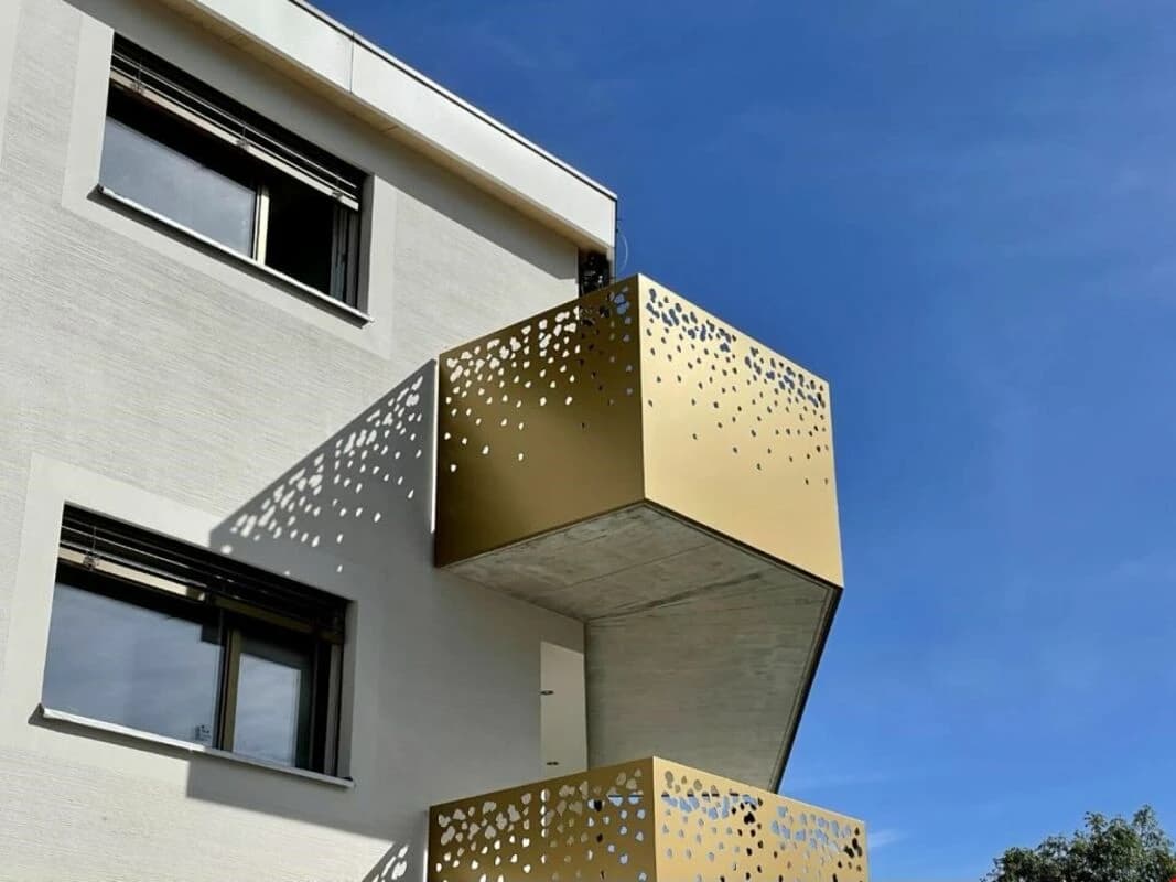 Modern / Aussicht / 20min von Freiburg