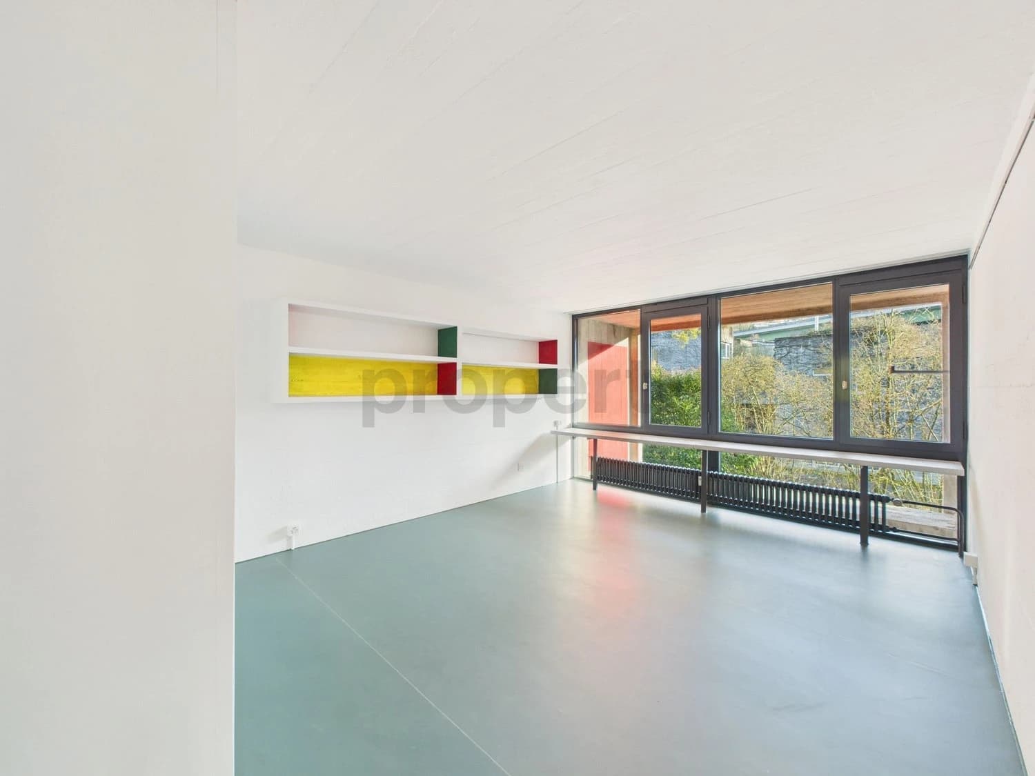 Neu renovierte 5.5-Zimmer elegante Maisonette-Wohnung mit idealer Lage in Wünnewil-Flamatt