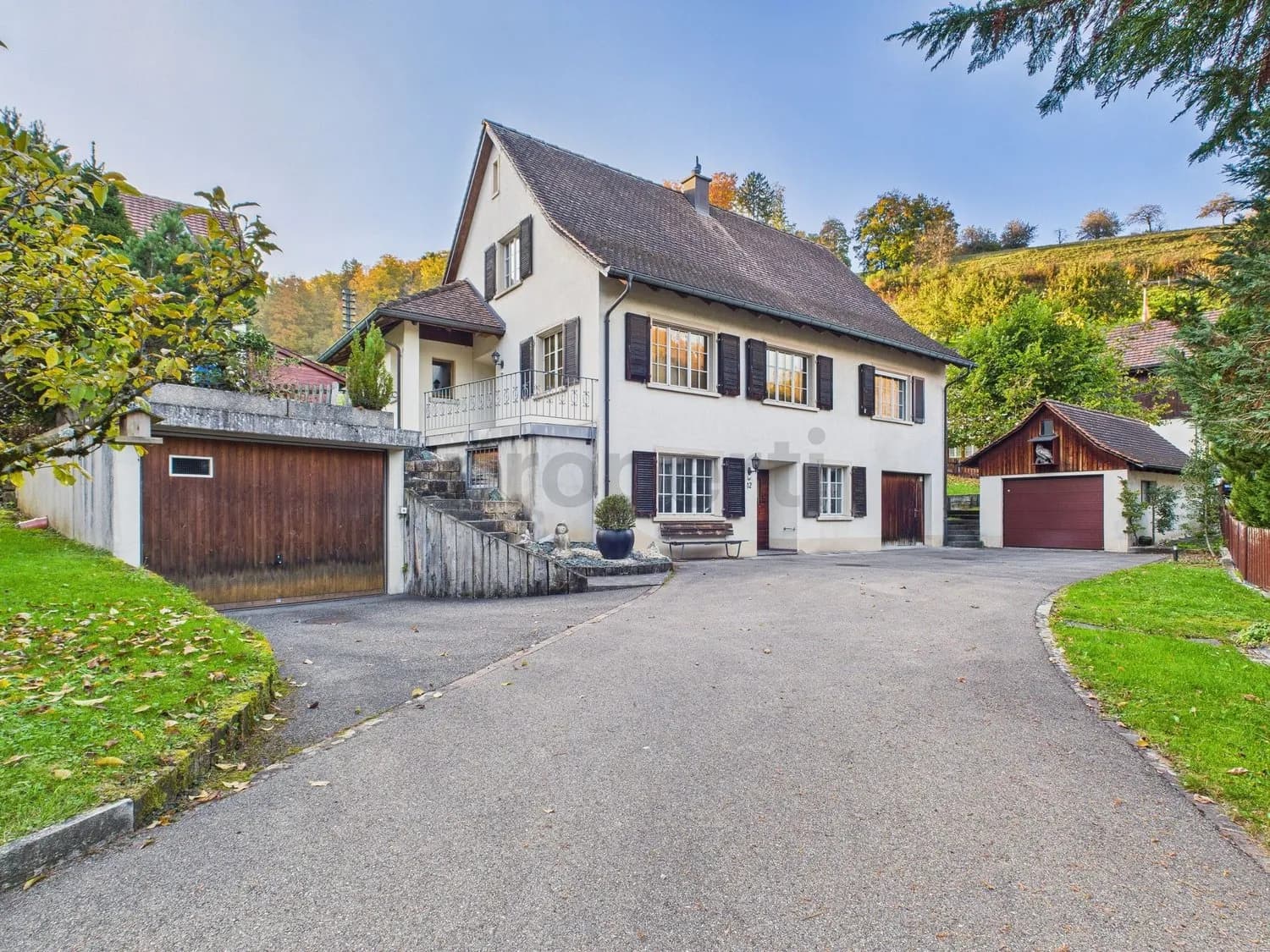 Attraktives 7.5-Zimmer-Einfamilienhaus in Liedertswil, Kanton BL mit viel Potenzial