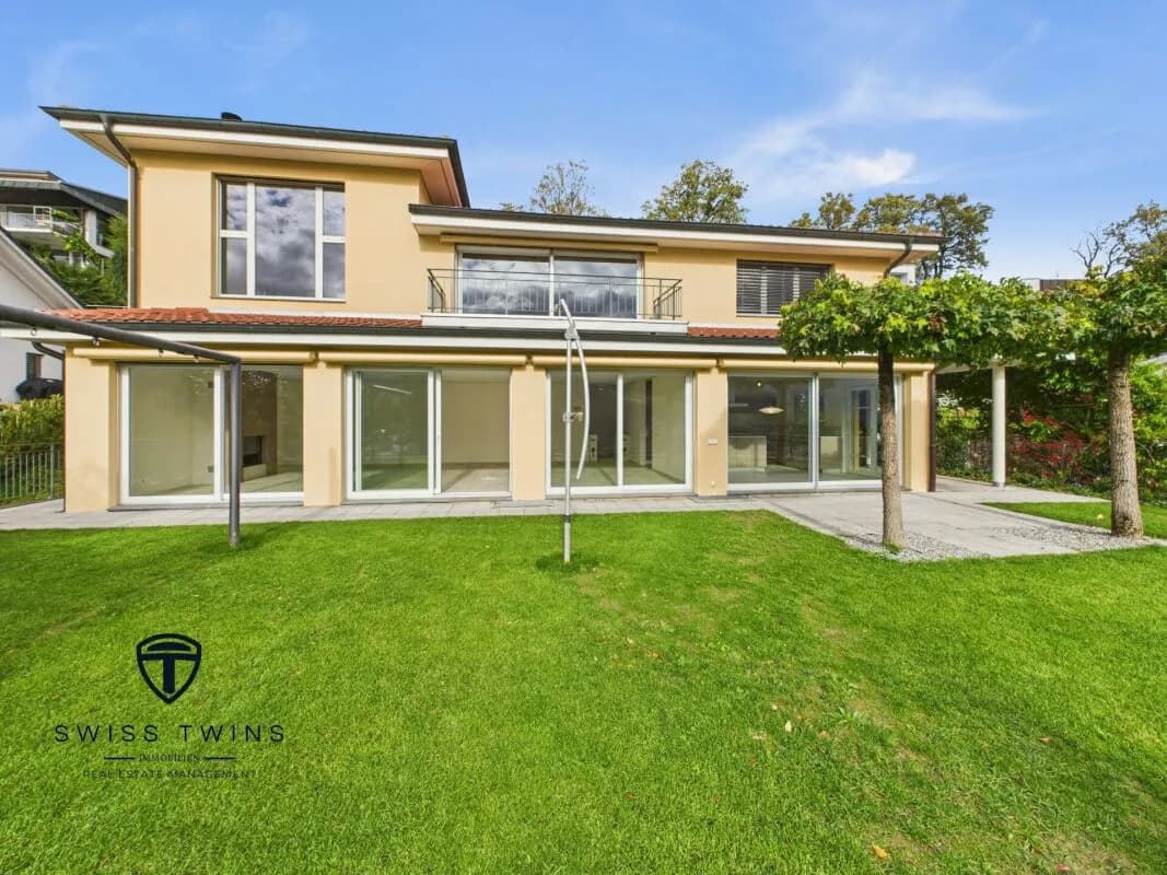 Grosszügiges und modernes Wohnerlebnis mit traumhafter Aussicht am Sonnenberg