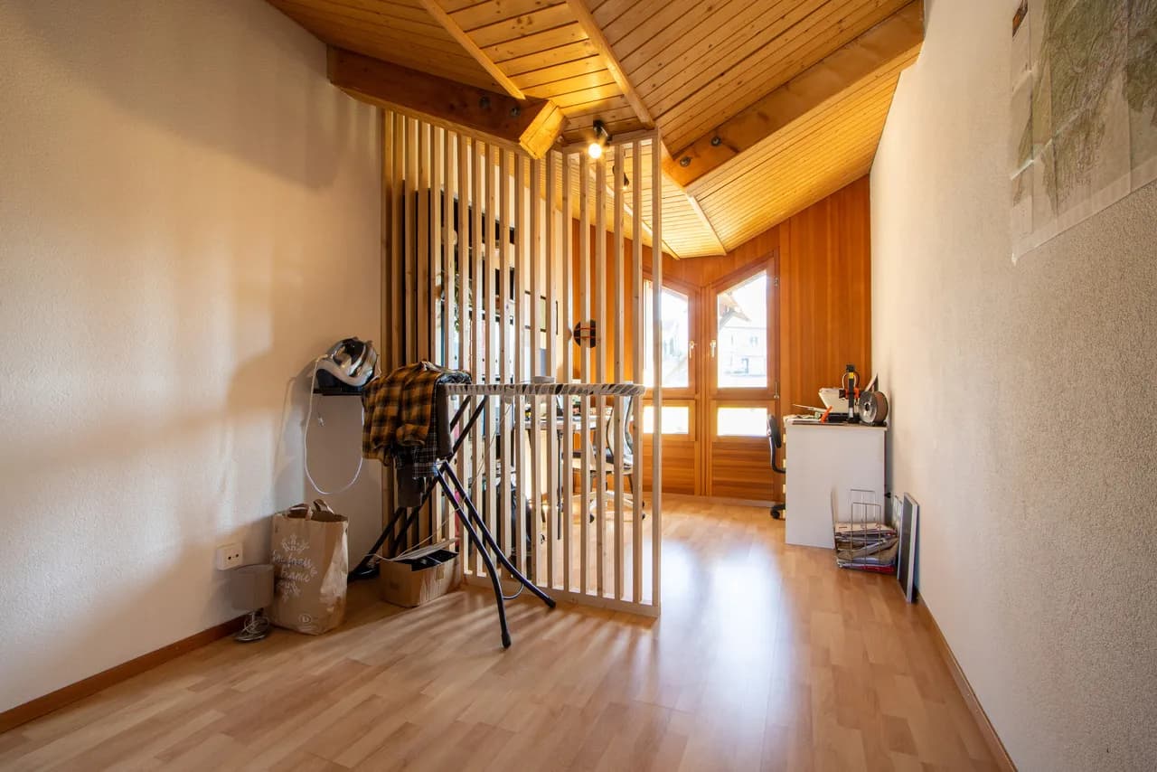 Geräumige 4.5-Zimmer-Dachwohnung in Kallnach