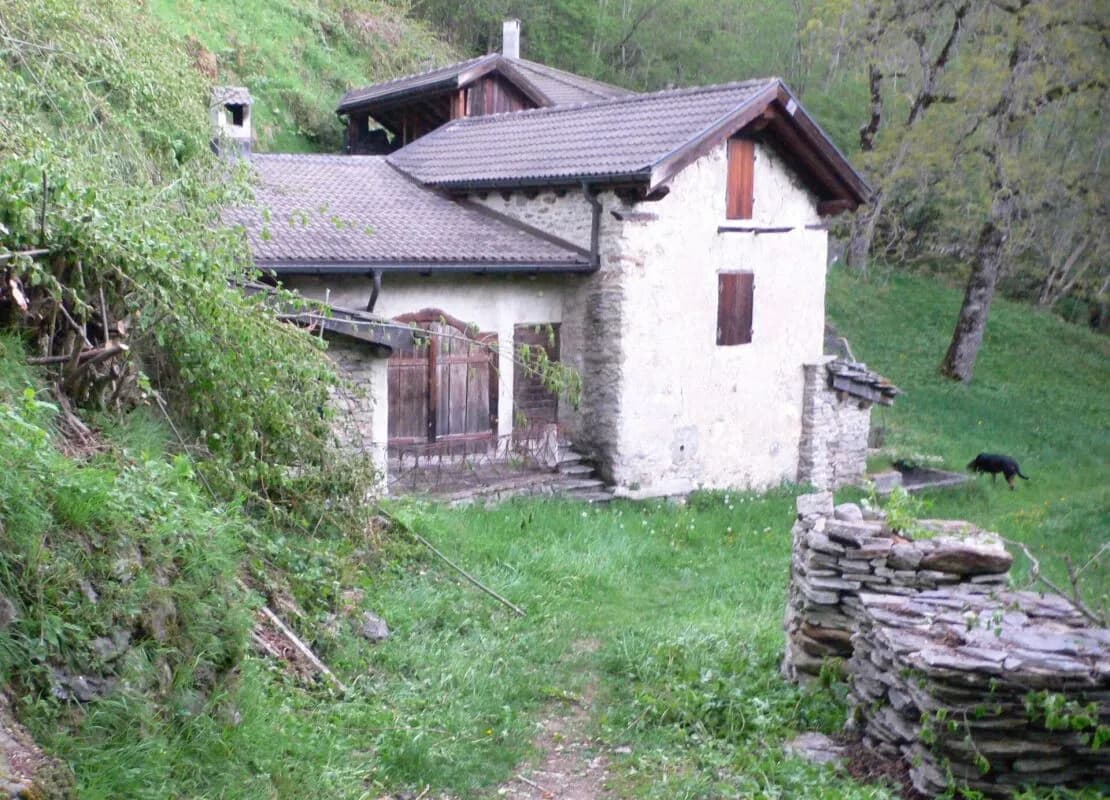 Romantisches 3-Zimmer-Haus in Rossura als Ferienresidenz