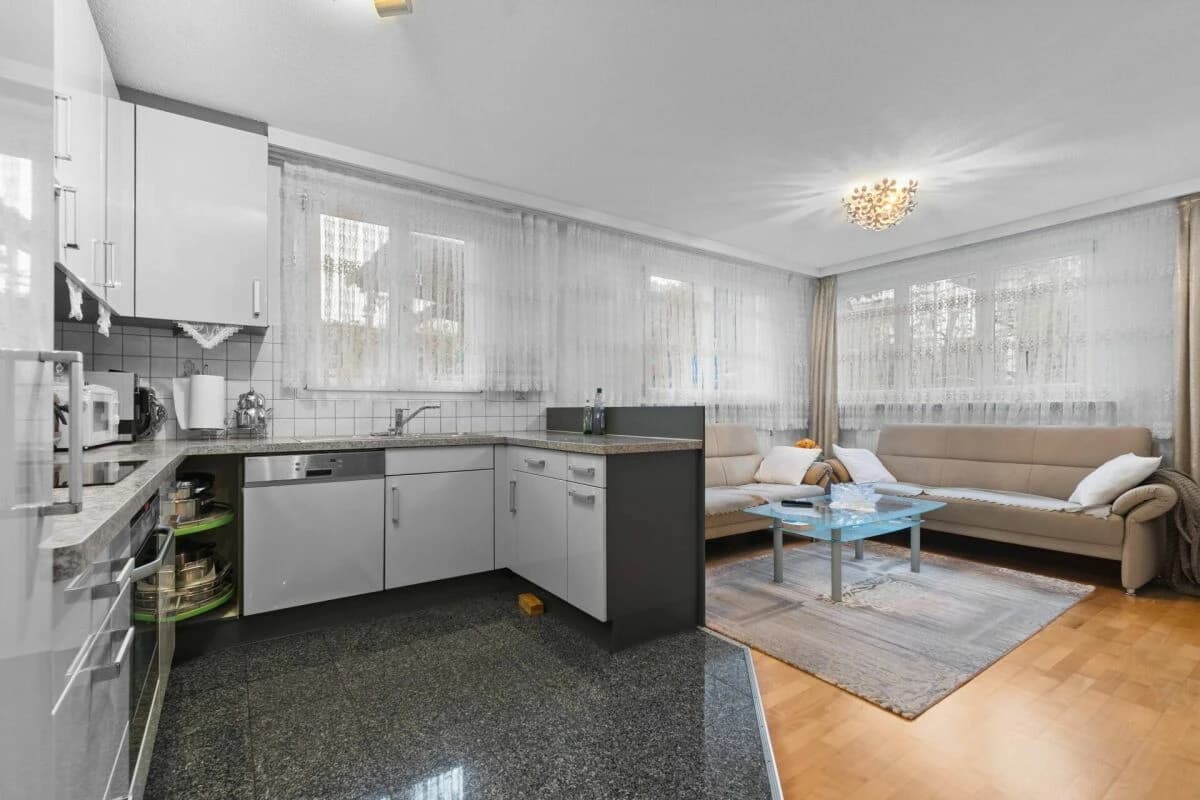 Mehrfamilienhaus mit 3 Wohneinheiten - ideal als Generationenhaus oder Renditeobjekt