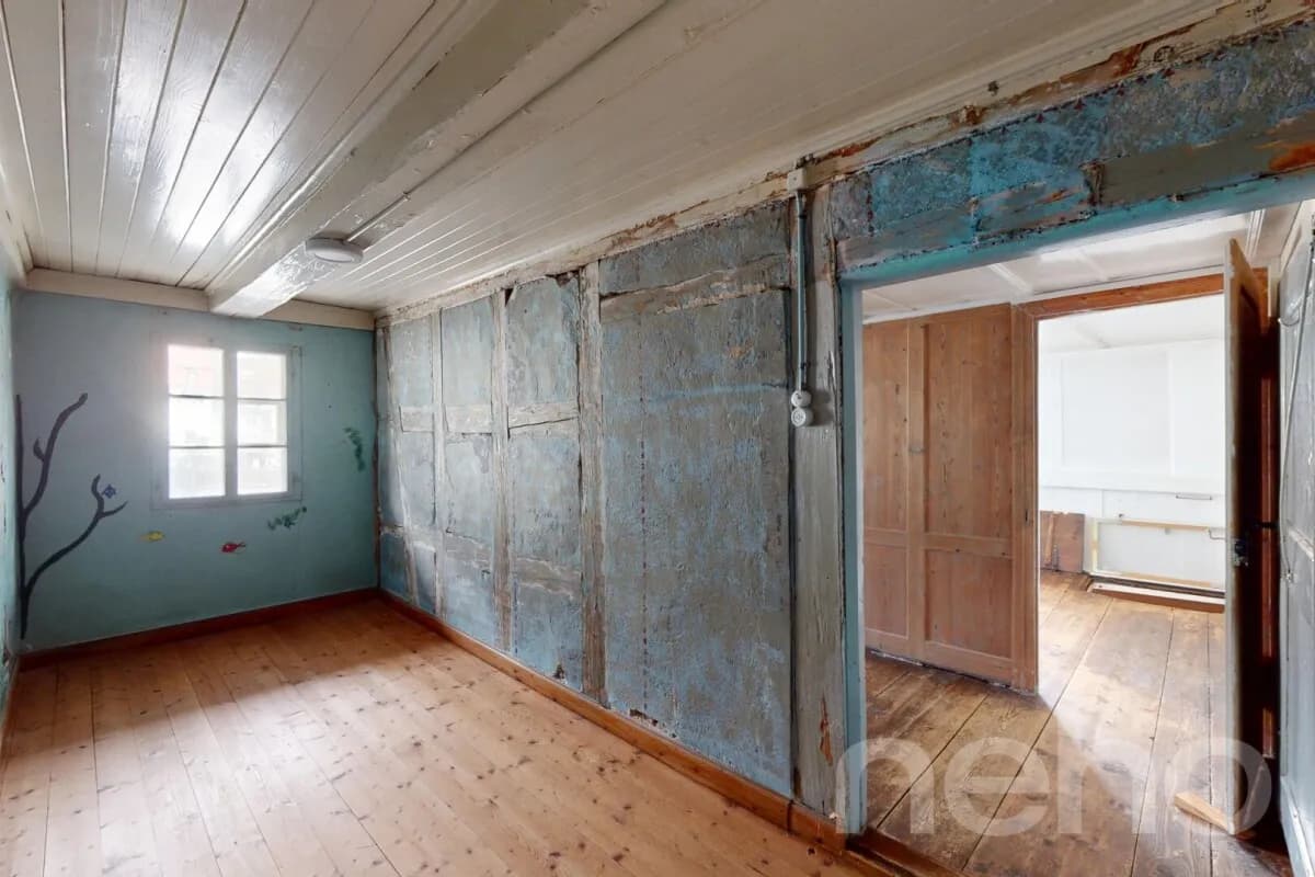 Denkmalgeschütztes 8-Zimmer Doppeleinfamilienhaus an zentraler Lage