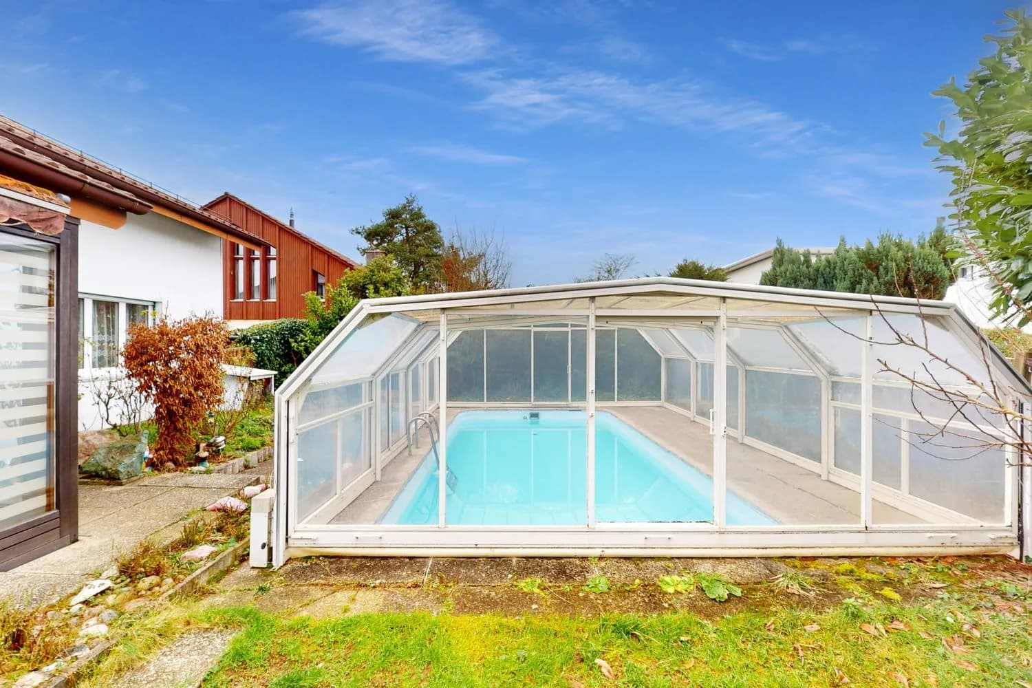 Attraktives 7.5 Einfamilienhaus mit grossem Grundstück mit Neubaupotential