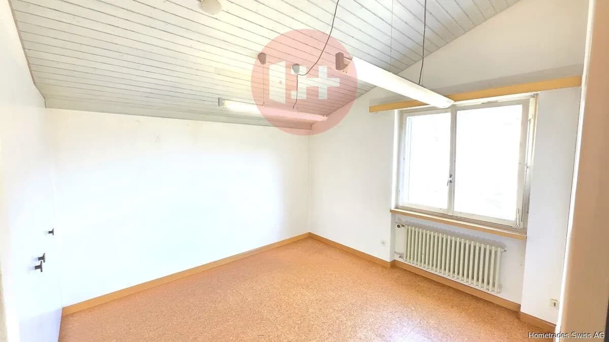 GROSSZÜGIGES EINFAMILIENHAUS MIT UMSCHWUNG!!