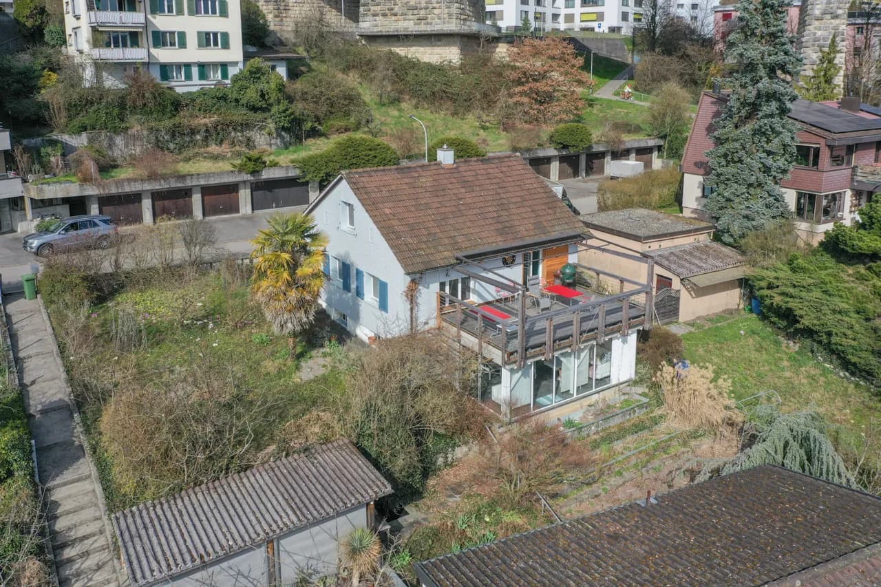 Freistehend, bezahlbar mit Aareblick