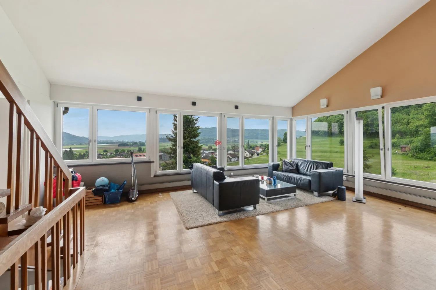 Wohnen, wo andere träumen - Ihr Rückzugsort in den Villiger Rebbergen