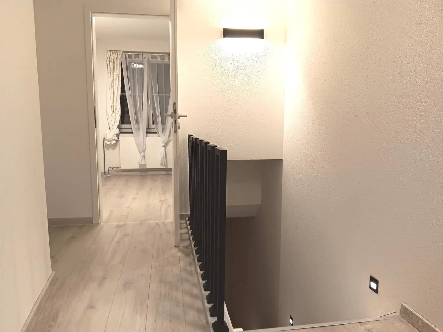 Helles 4.5-Zi.-Reiheneckhaus mit Garten & Pool in Oberwil BL