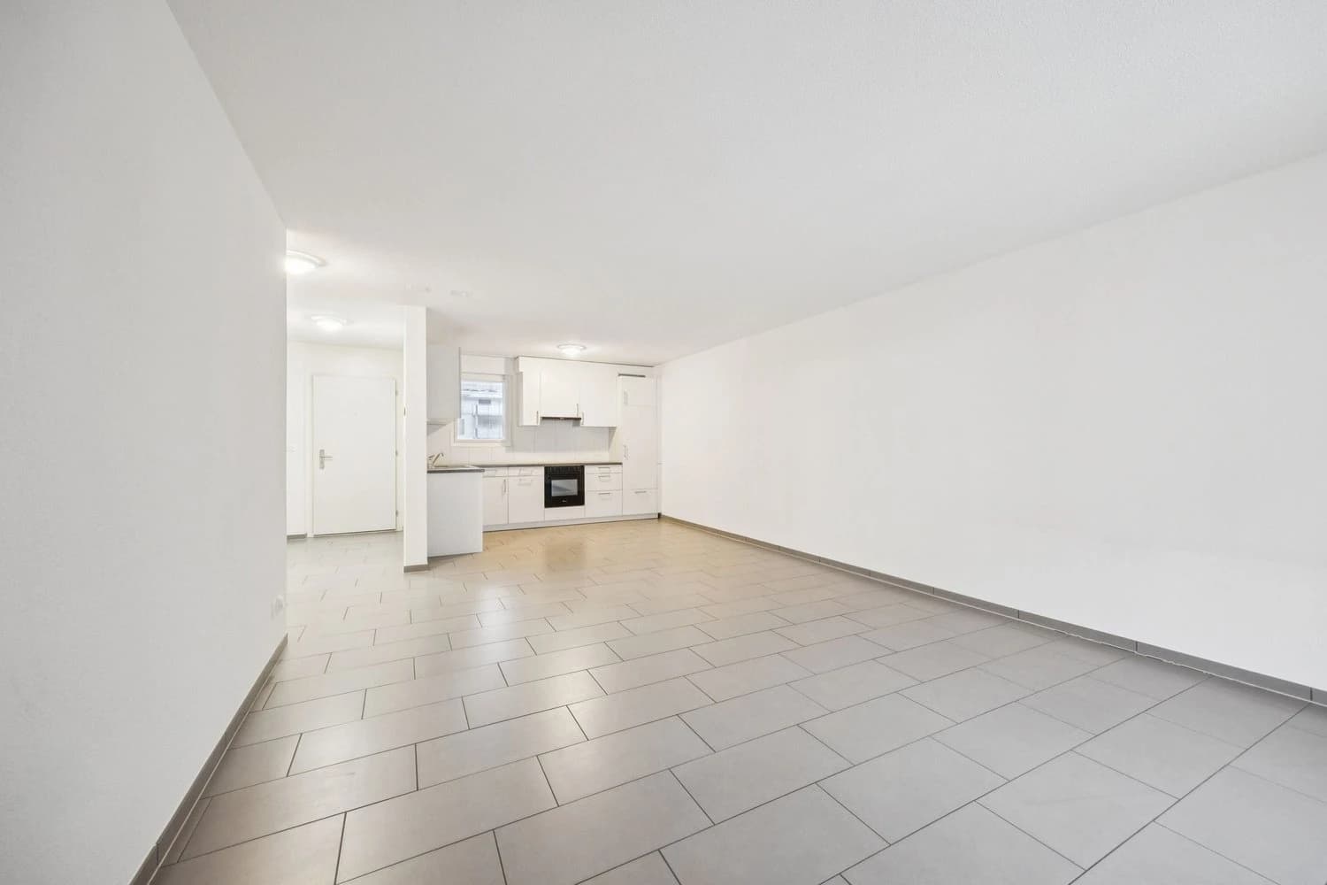 Helle 2.5-Zimmer-Wohnung mit grosser Terrasse!