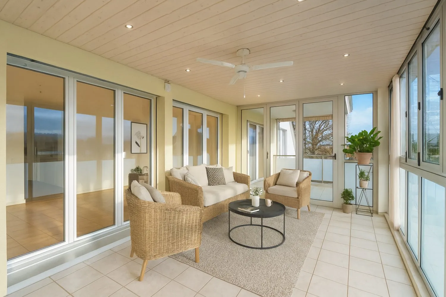 LICHTDURCHFLUTETES WOHNEN MIT VIEL RAUMGEFÜHL FÜR IHRE FAMILIE