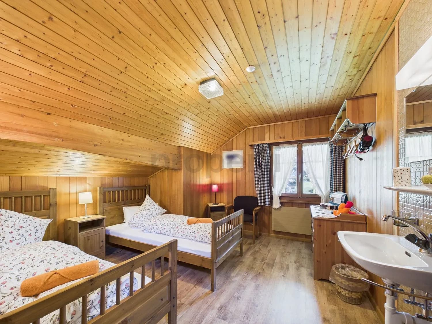 Heidi-Guesthouse "Sternen"  Wo alpine Magie auf Investment-Potenzial trifft