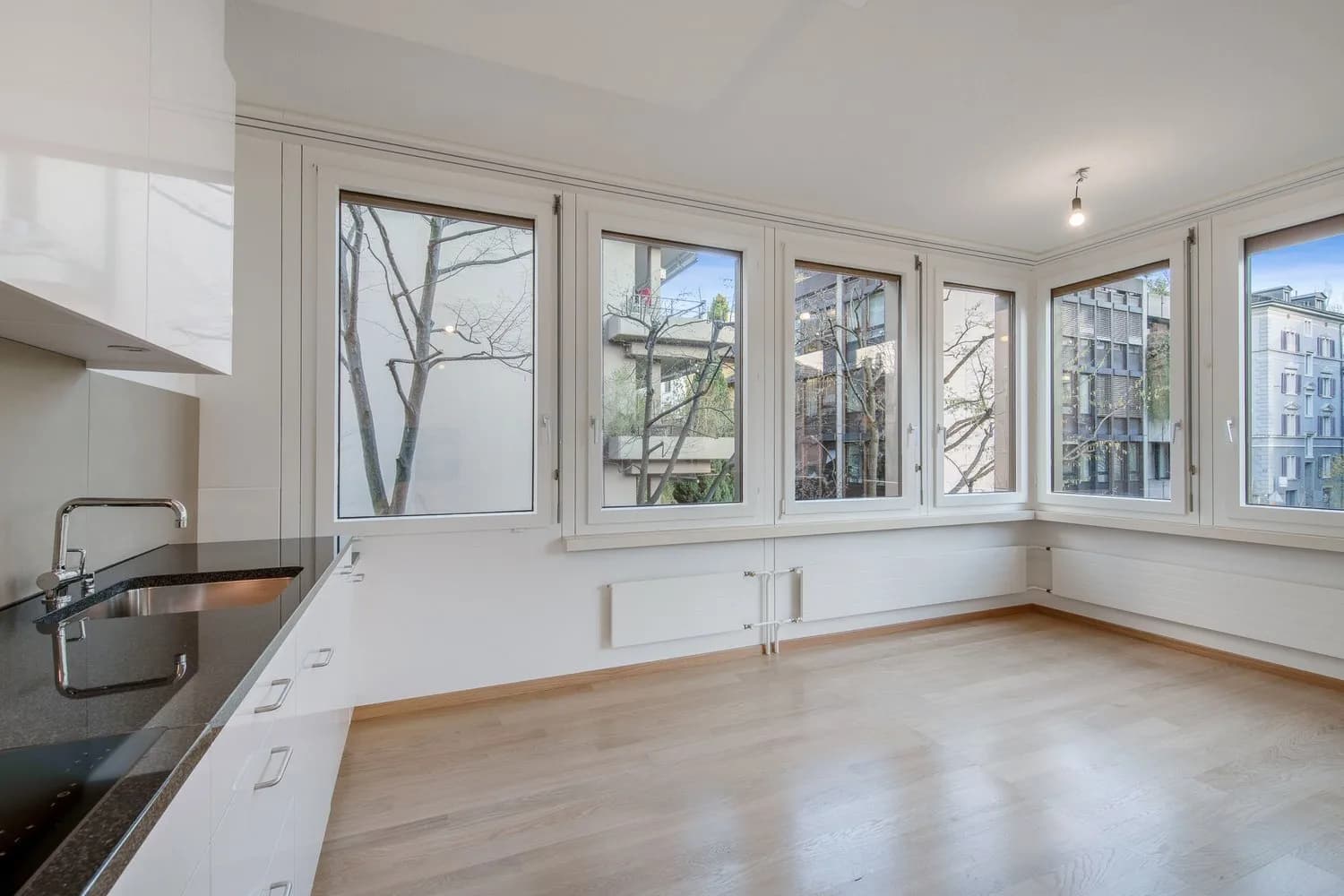 Attraktive, sanierte Wohnung im beliebten Zürcher Seefeld!