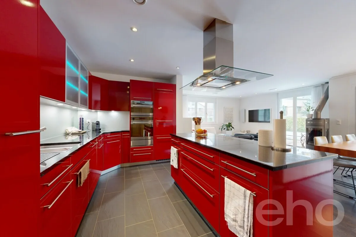 Gartenwohnung mit exklusivem Ausbau und technischer Ausstattung