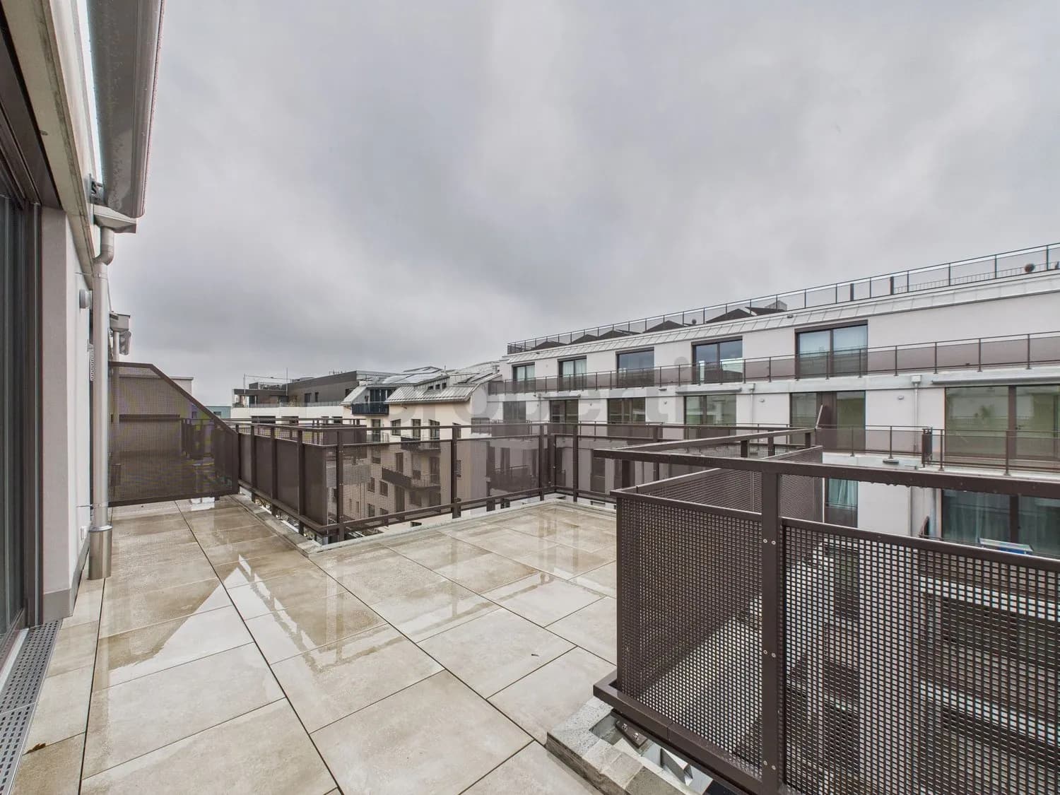 Moderne 3.5-Zimmer-Wohnung mit Balkon, Basel