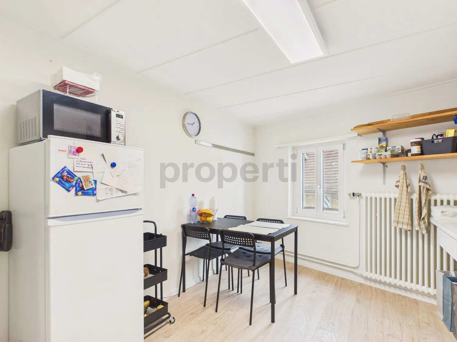 Helle 3.5-Zimmer-Maisonette-Wohnung an ruhiger Lage in Nossikon (Uster)