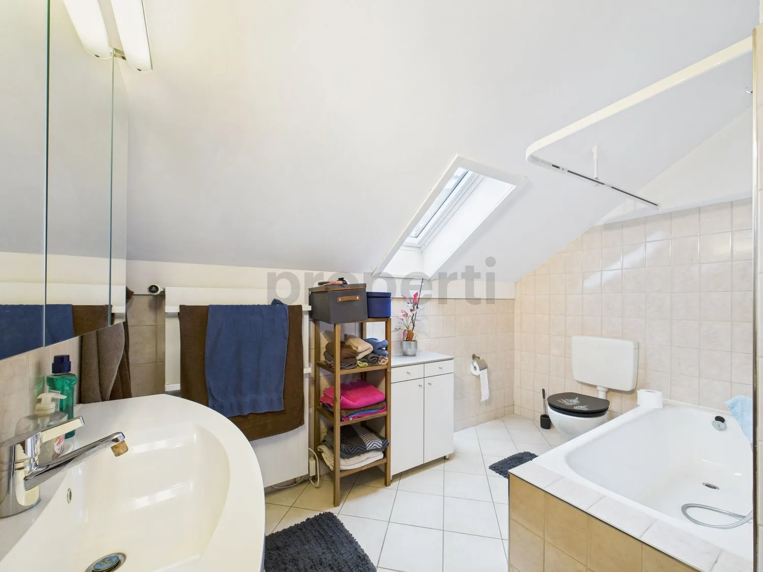 Wunderschönes 5.5-Zimmer Einfamilienhaus mit Scheune in Hefenhofen