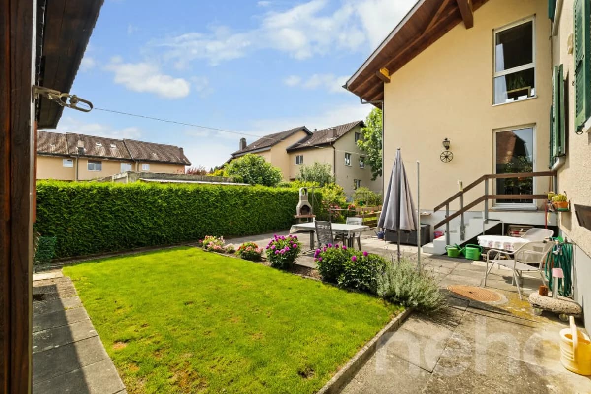 Viel Platz für die ganze Familie - Zweifamilienhaus in Zielebach