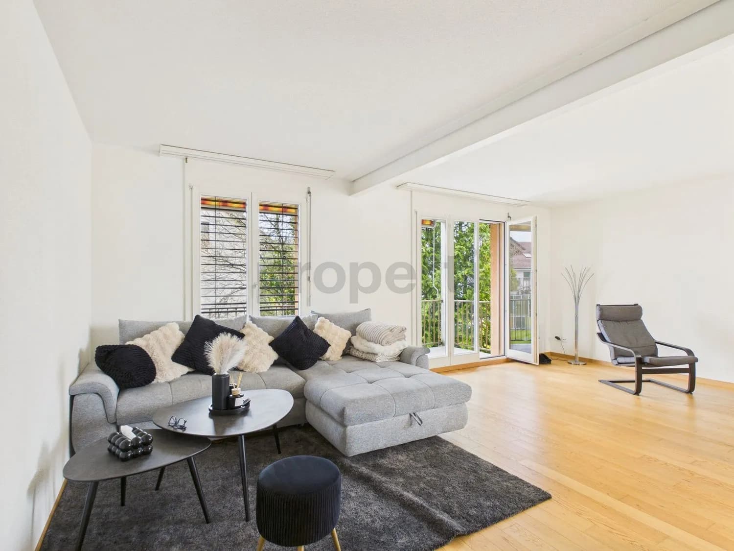 Helle 3.5-Zimmer-Wohnung mit Balkon