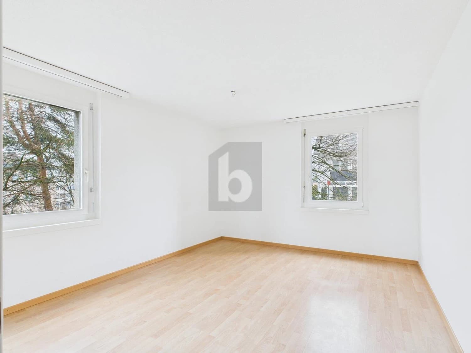 NÄHE BAHNHOF KAPF UND AUTOBAHN EMMEN NORD