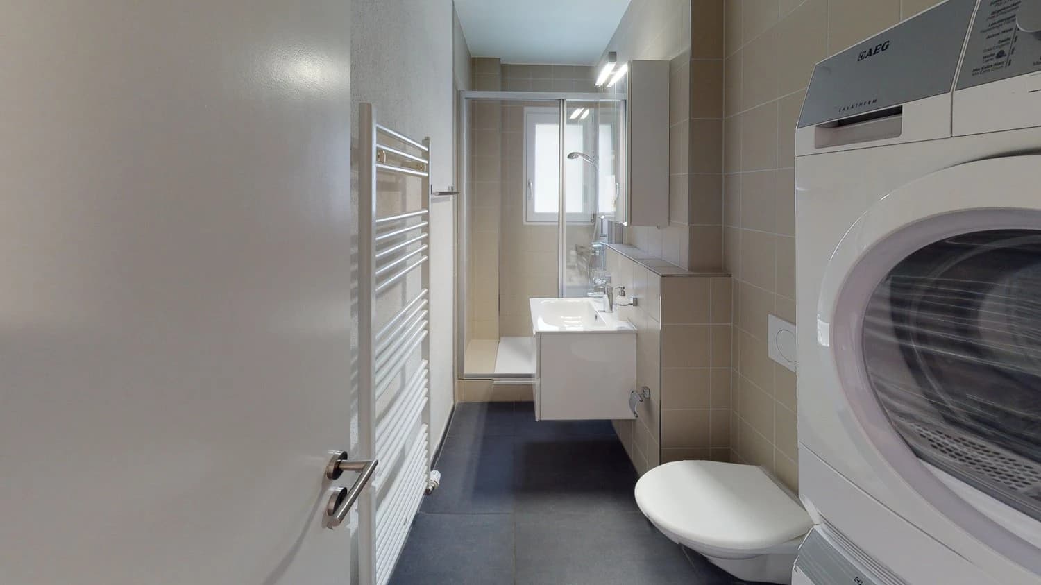 Moderne 3-Zimmerwohnung an zentraler Lager