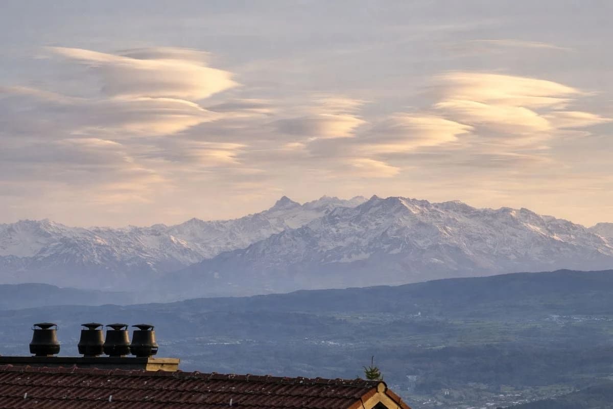 Attika-Wohnung mit Panoramablick in Oberwil-Lieli