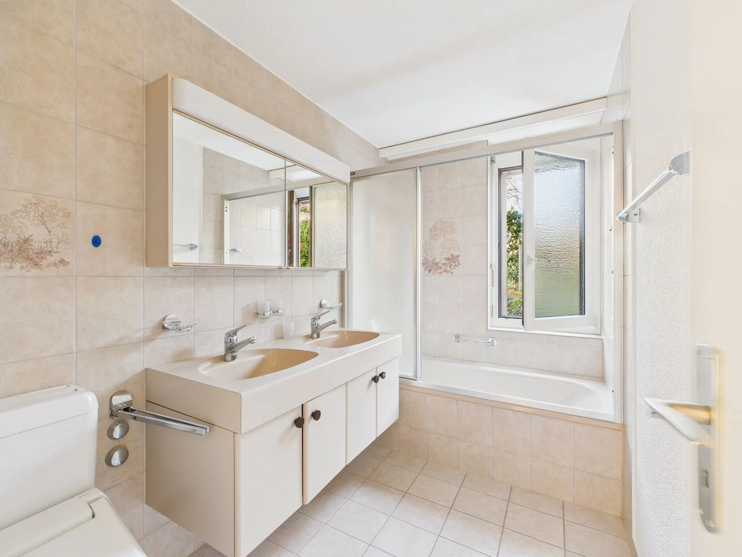 Charmante 3.5-Zimmer Wohnung mit praktischem Parkplatz in Hildisrieden