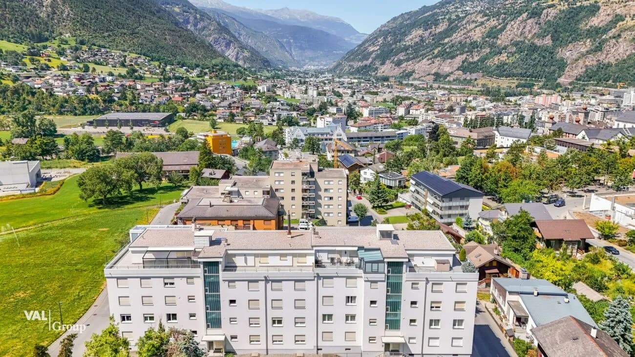 Lichtdurchflutete Wohnung mit Talsicht in familienfreundlichem Quartier