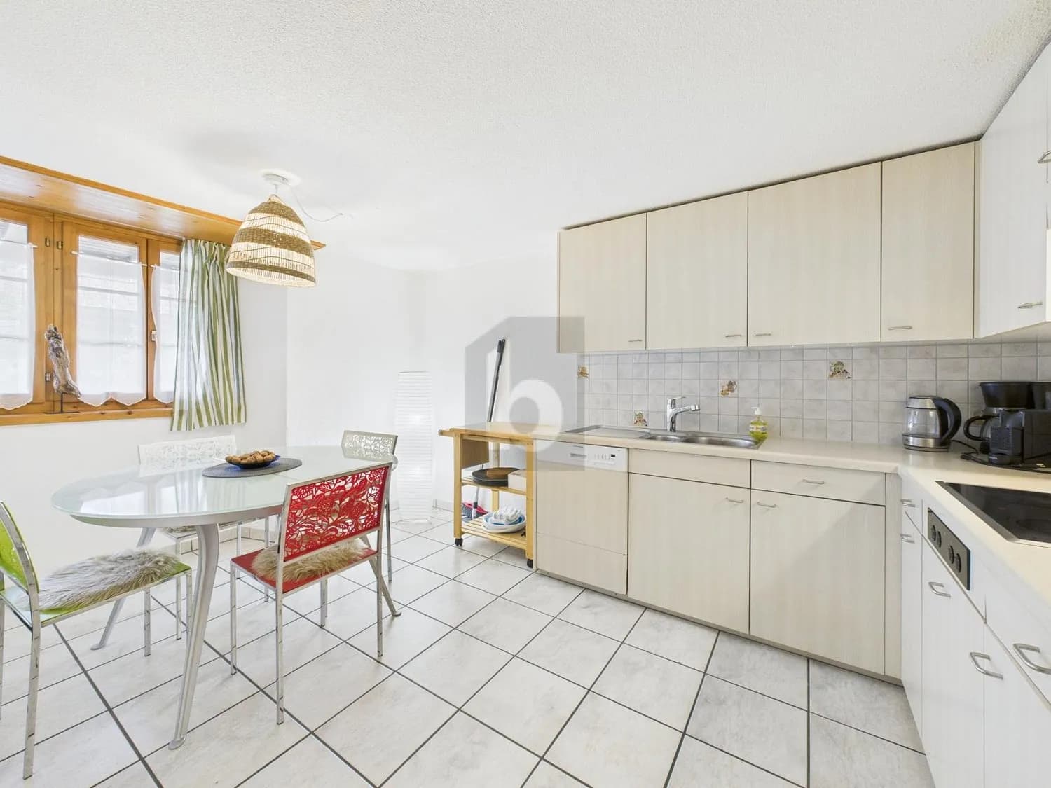 SOFORT BEZUGSBEREIT NAHE FLIMS, LAAX, DISENTIS