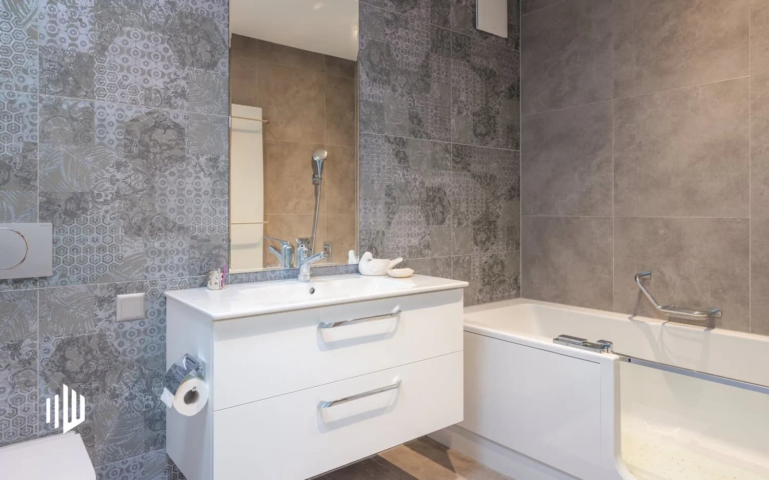 ImmoWyss -  Exklusive Attikawohnung an zentraler Lage in Interlaken