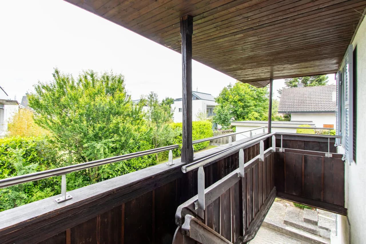 Schöne 3-Zimmer-Wohnung in Meyriez - im 1. Obergeschoss mit Laube