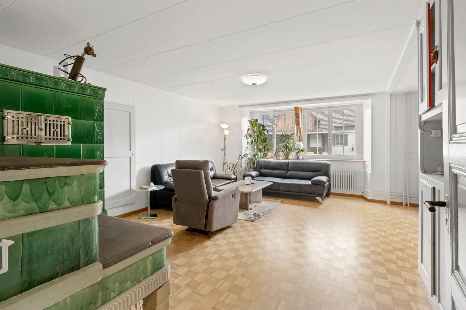 9-Zimmer Reihenmittelhaus an ruhiger und ländlicher Lage