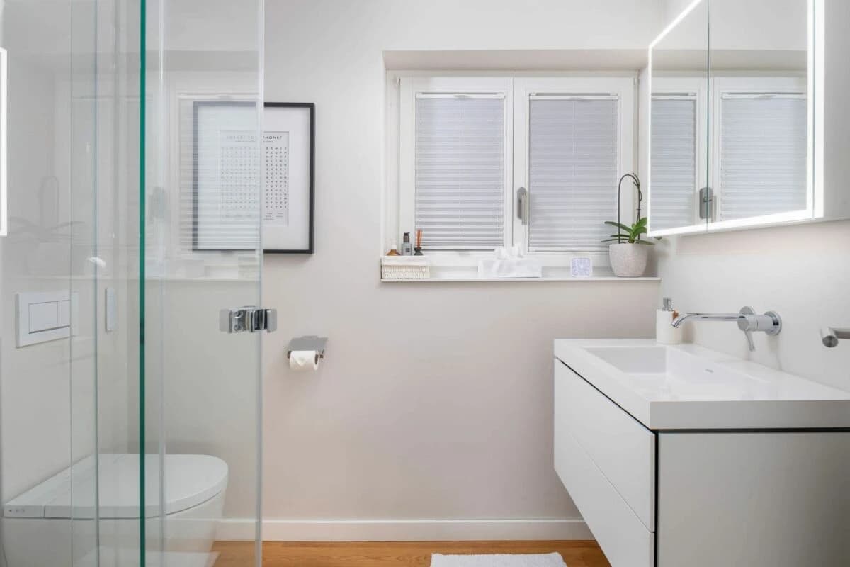 Komplett renoviert, mit Pool und traumhafter Aussicht!