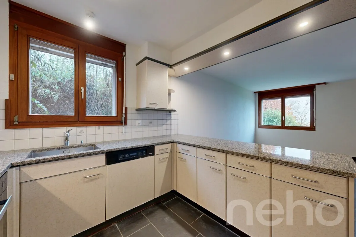 Duplex-Gartenwohnung direkt am See mit eigenem Bootsplatz