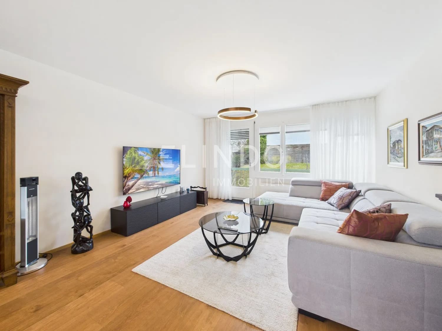 Frisch renovierte 3.5-Zimmer-Gartenwohnung mit Weitsicht in Kilchberg