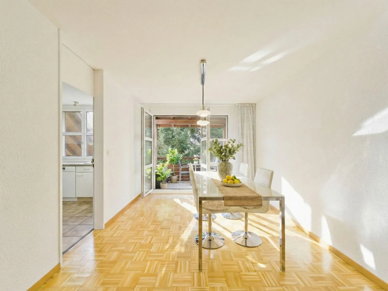 Grosszuegige 5-Zimmer-Wohnung mit Balkon in Affoltern am Albis