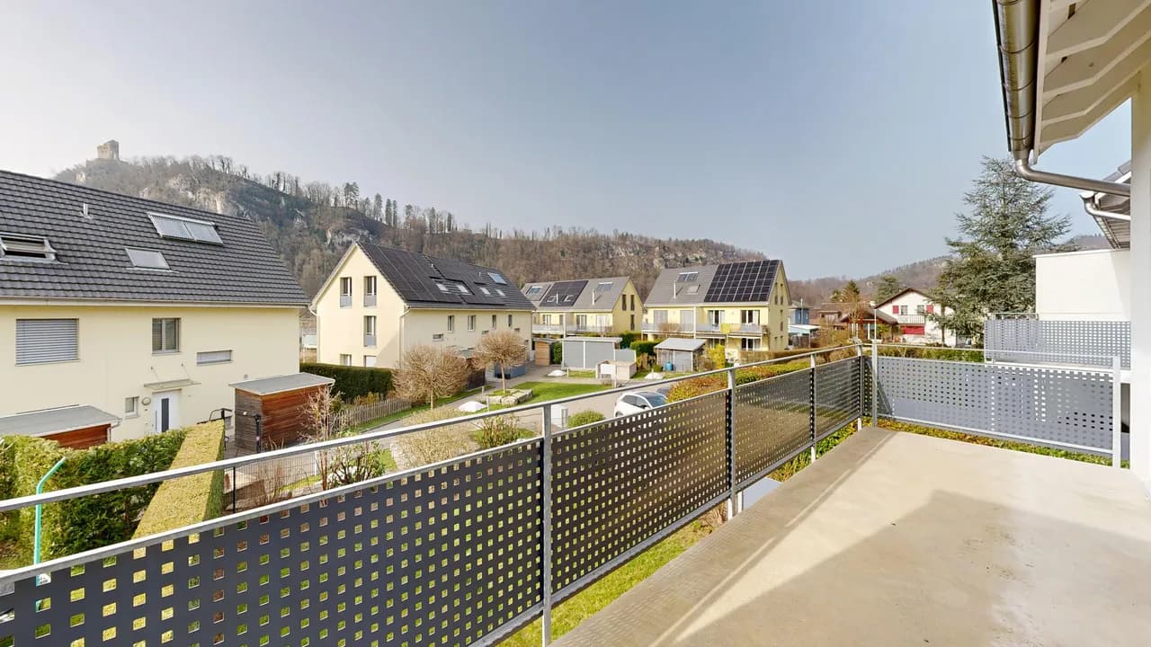 5.5-Zimmer-Eckhaus mit Hobbyraum und zwei Einstellhallenplätzen