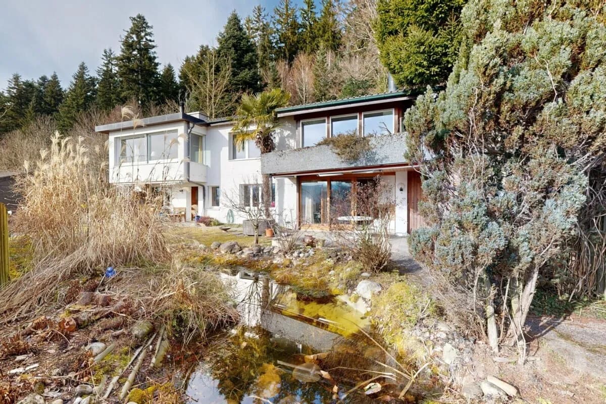 Familienparadies am Südhang mit Weitsicht und Bauland