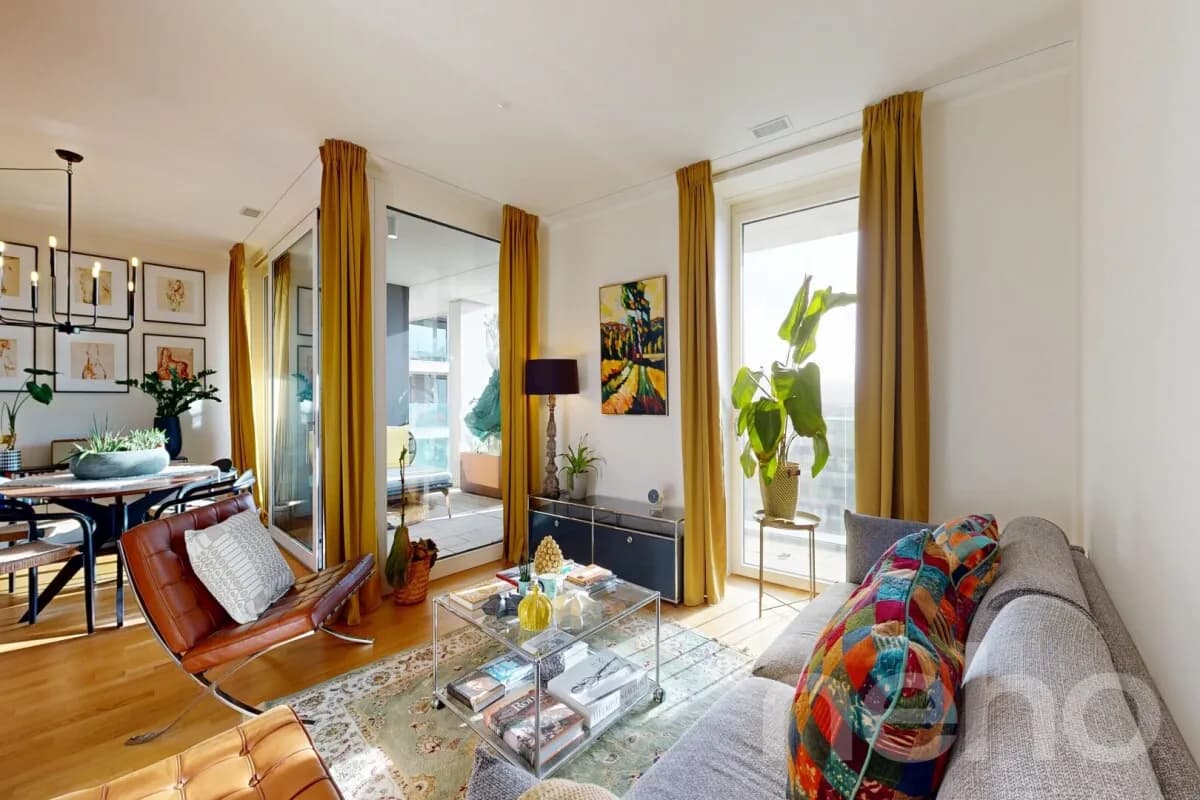 Moderne 2.5-Zimmer-Wohnung mit Skyline Flair