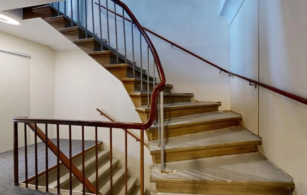 Gschichtsträchtigi Muure mit modernem Inneläbe ir Burgdorfer Autstadt