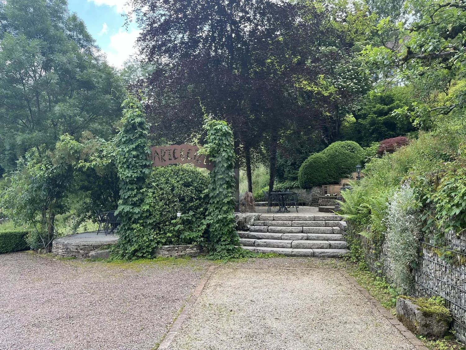 VIELSEITIGES UMBAUPOTENZIAL MIT GROSSER FLÄCHE